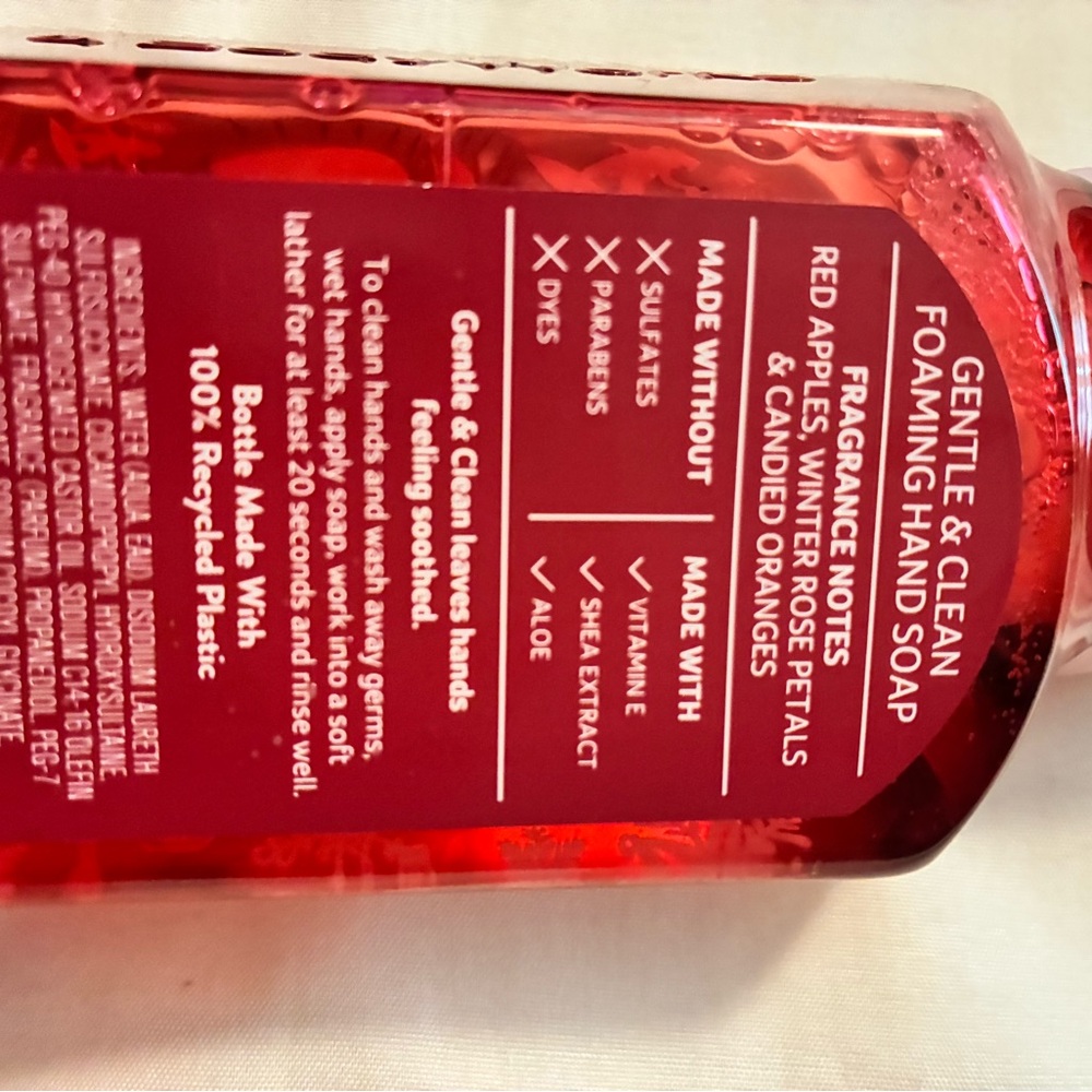 Bath & Body Works Red Foaming Hand Soap Holiday Collection Winter Candy Apple 🍎 - Picture 2 of 4